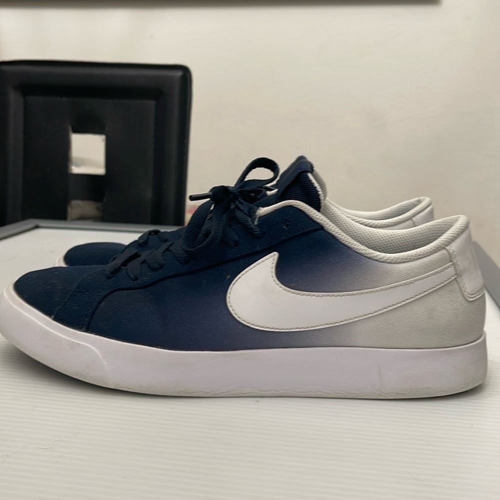 Nike Navy and White Men's Sneakers
